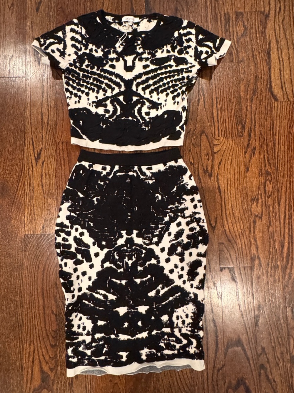 Lucy Paris City Mirror Set